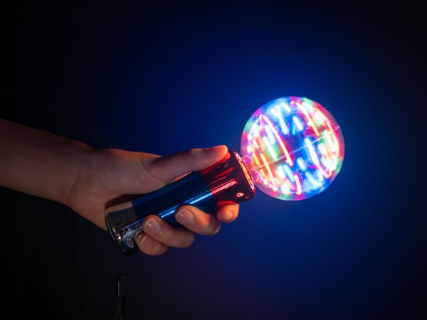 Magic Twister - Lichkreisel in der Hand - Kinder Fasinieren