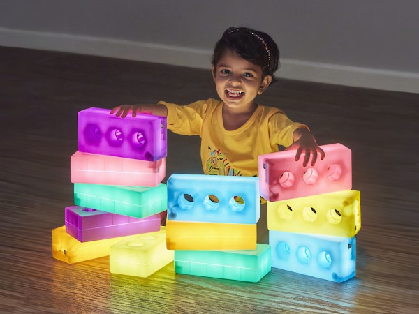 Leuchtende Bauklötze (12 Stück)