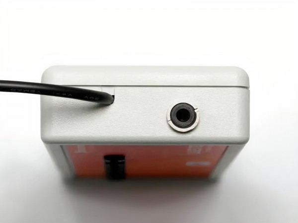 Quester Switchbox Anschlüsse Kabel - Barrierefrei Steuern