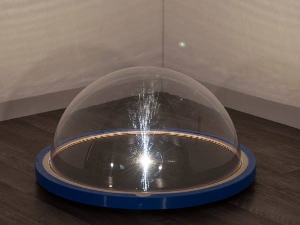 Immersiver Projektor - Sphärenförmig