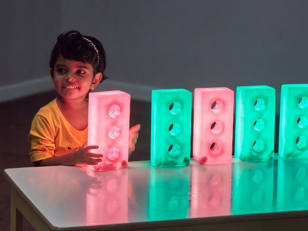 Leuchtende Bauklötze (12 Stück)